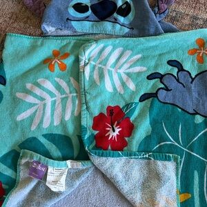 Disney Stitch Hooded Towel in Aqua, Red, Orange, White